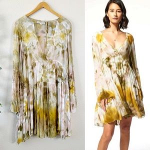 YOUNG FABULOUS & BROKE Sz M ROSA Dress Bell Sleeve Tie Dye Olive Venus Print